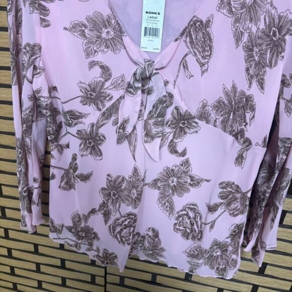 Pink Floral Tie Front Blouse Size Large - Picture 4 of 7
